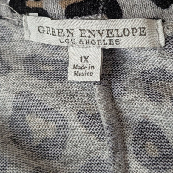 Green Envelope Los Angeles Leopard Print Tunic Top 1X - Picture 2 of 8